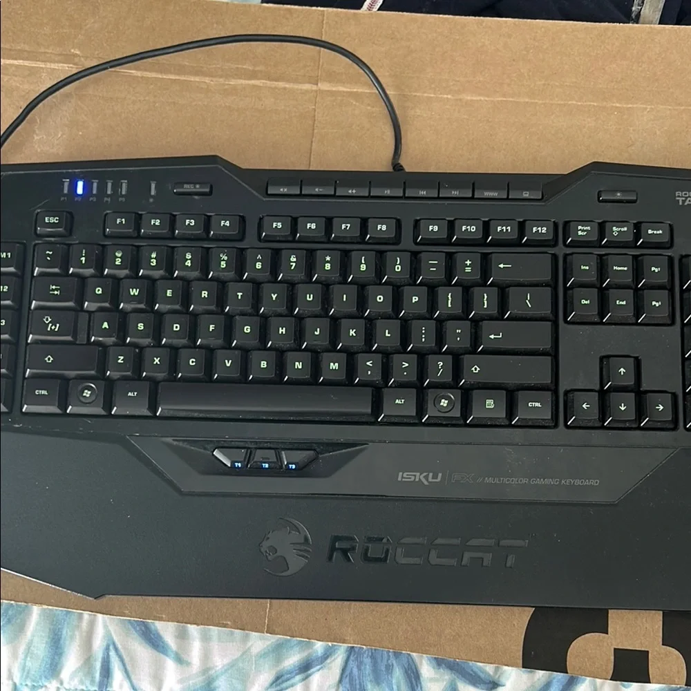 Roccat ISKU/FX Gaming Keyboard